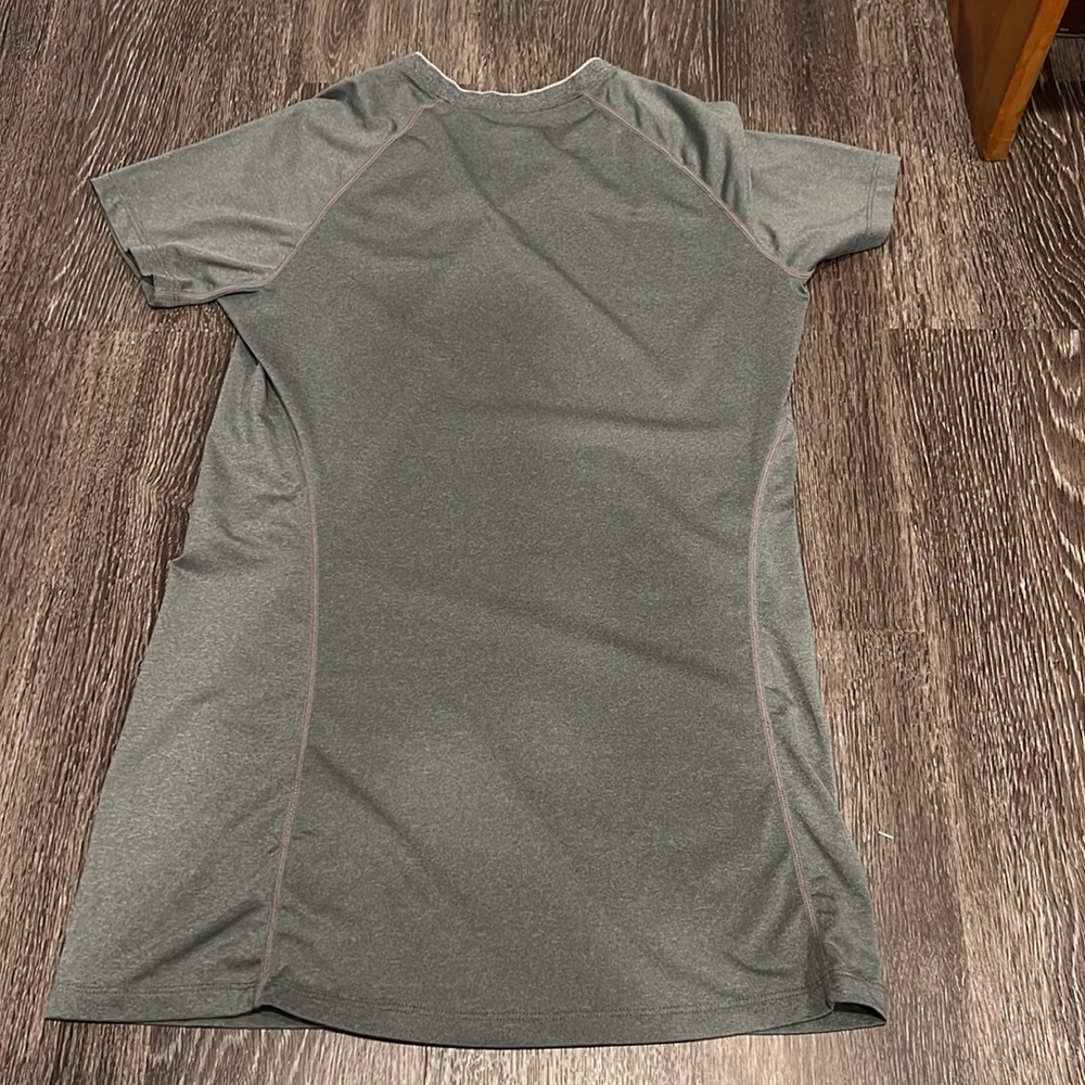 Top - Nike - Picture 7 of 11